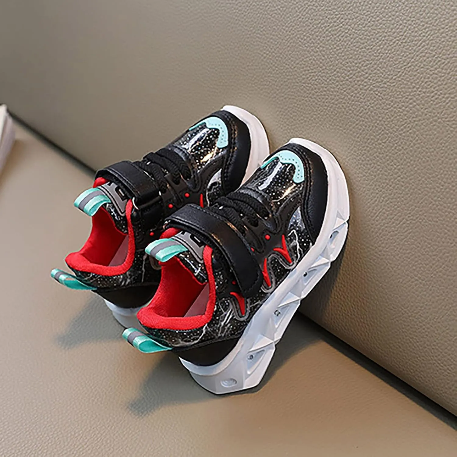 Kids Light Up Running Shoes Lightweight Non-Slip Toddler Baby Boys Girls Sneaker Athletic Shoes with Strap