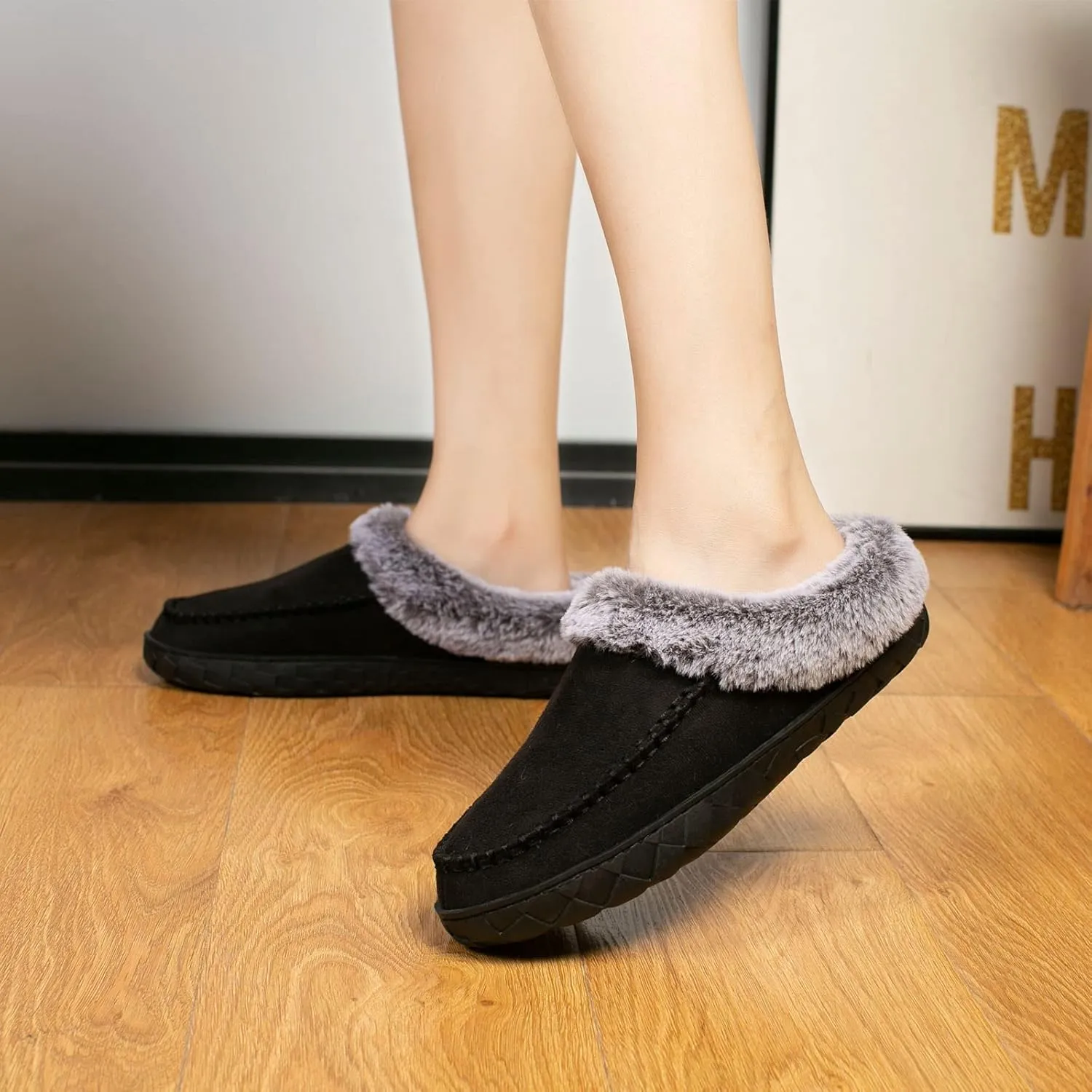 Women's Slippers Suede Moccasin Fuzzy Lined Memory Foam House Shoes for Indoor Outdoor