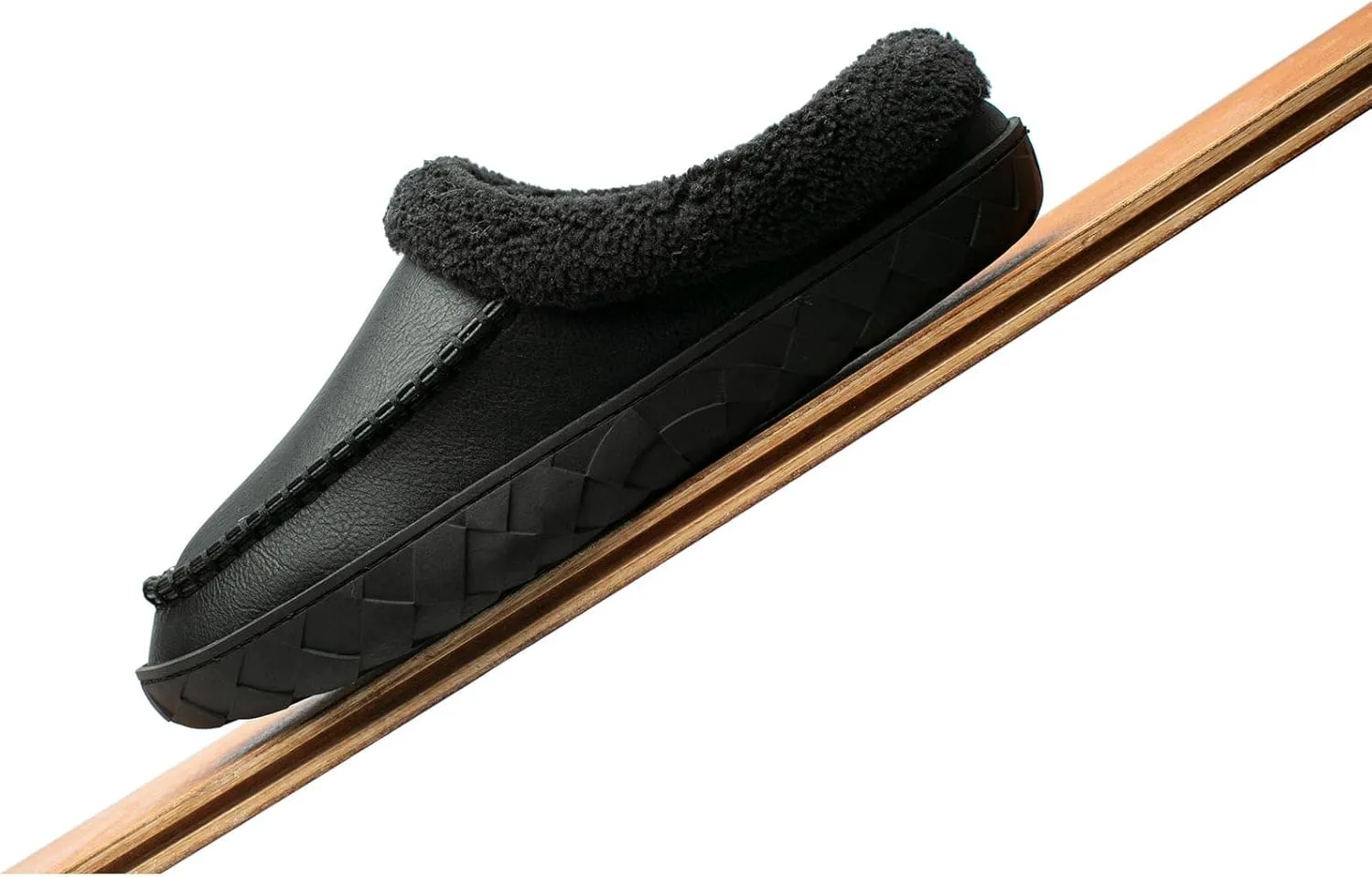 WOTTE Men's Moccasin Slippers Microsuede Fleece Fuzzy Lined Memory Foam House Shoes for Indoor Outdoor